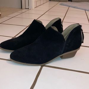 Women’s black booties